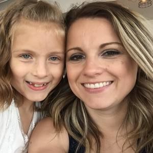 Meet your Posher, Adela